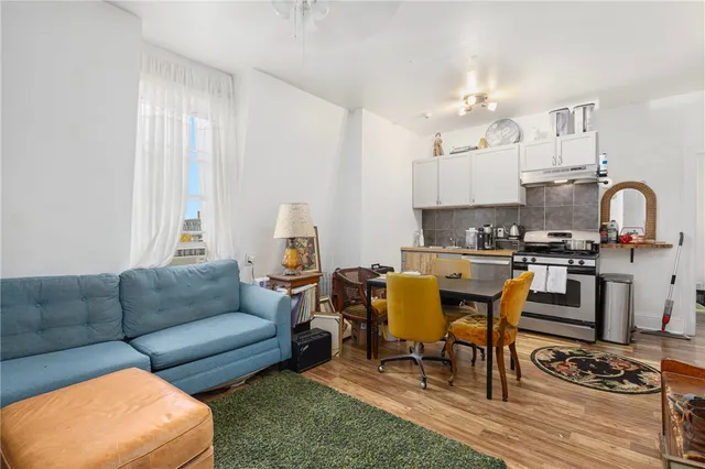 $1,089,000 | 14 Parade Street, Providence, RI 02909