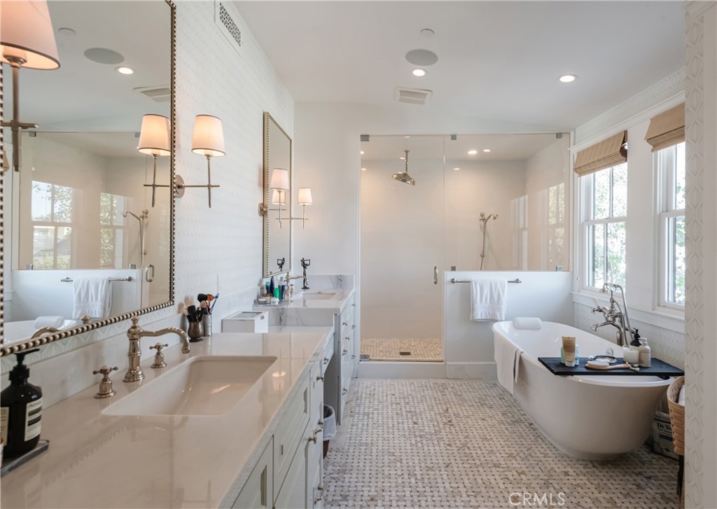 441 3rd Street Manhattan Beach, CA 90266 - Photo 21 of 30 a large spacious bathroom with a double vanity sink a mirror and a bathtub