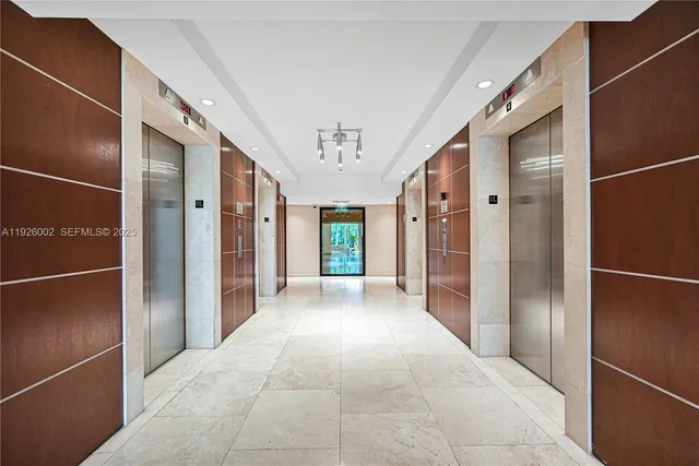 $2,899 | 2475 Brickell Avenue, Unit 703, Miami, FL 33129