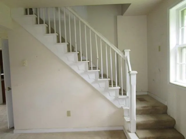 $306,000 | 37 Oak Grove Lane, Nellysford, VA 22958