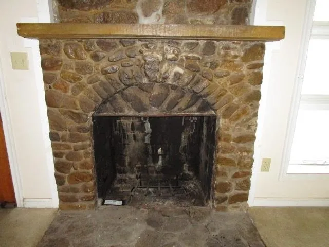 $306,000 | 37 Oak Grove Lane, Nellysford, VA 22958