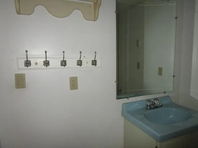 $306,000 | 37 Oak Grove Lane, Nellysford, VA 22958