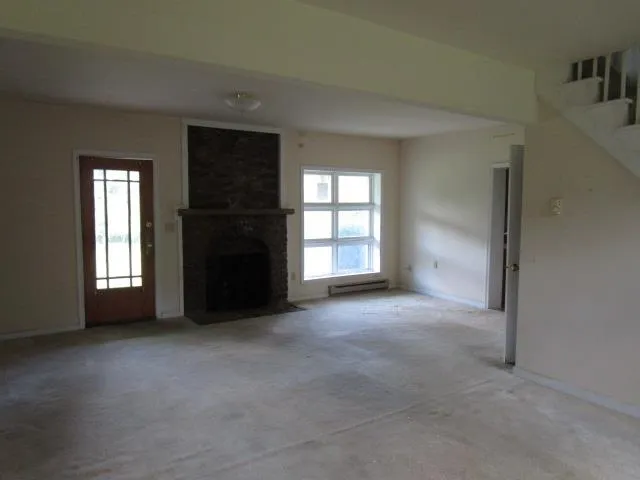 $306,000 | 37 Oak Grove Lane, Nellysford, VA 22958