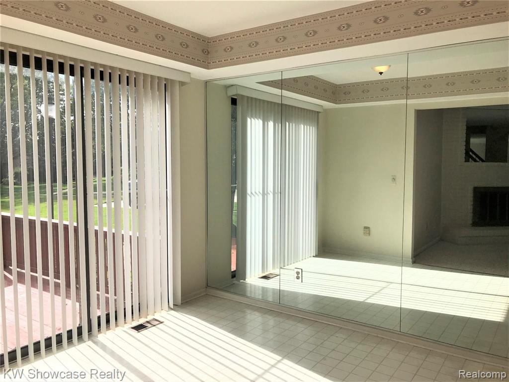 109 Meadow Ln Circle, Unit 3L Rochester Hills, MI 48307 - Photo 5 of 16