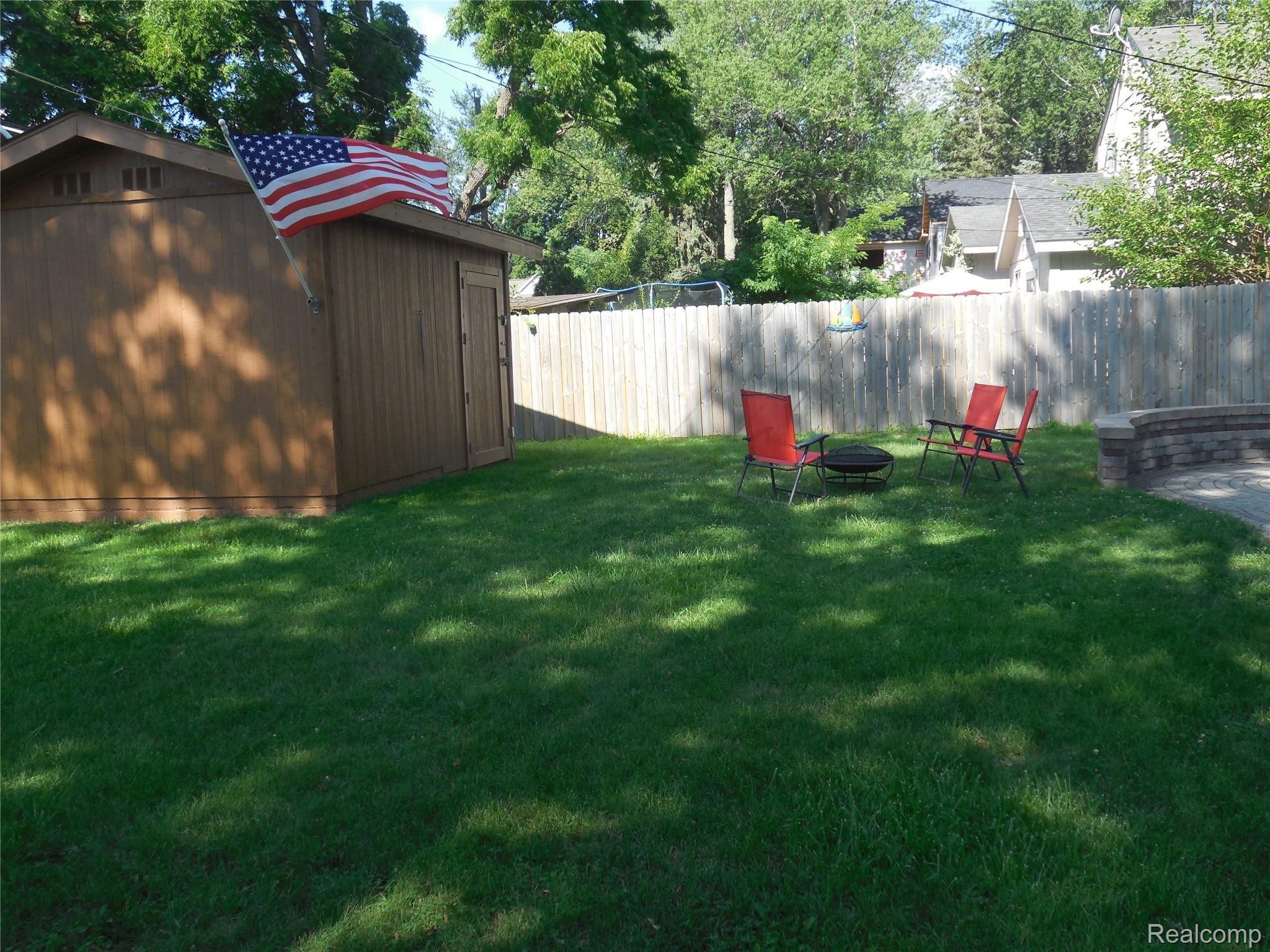 117 Rexton Street Novi, MI 48377 - Photo 38 of 66 Plenty of privacy