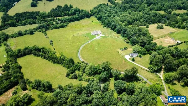 $1,900,000 | 61 Hillside Lane, Afton, VA 22920