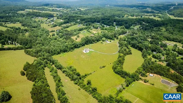 $1,900,000 | 61 Hillside Lane, Afton, VA 22920
