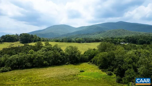$1,900,000 | 61 Hillside Lane, Afton, VA 22920