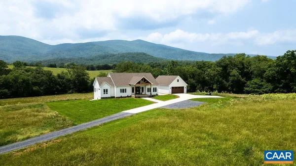 $1,900,000 | 61 Hillside Lane, Afton, VA 22920