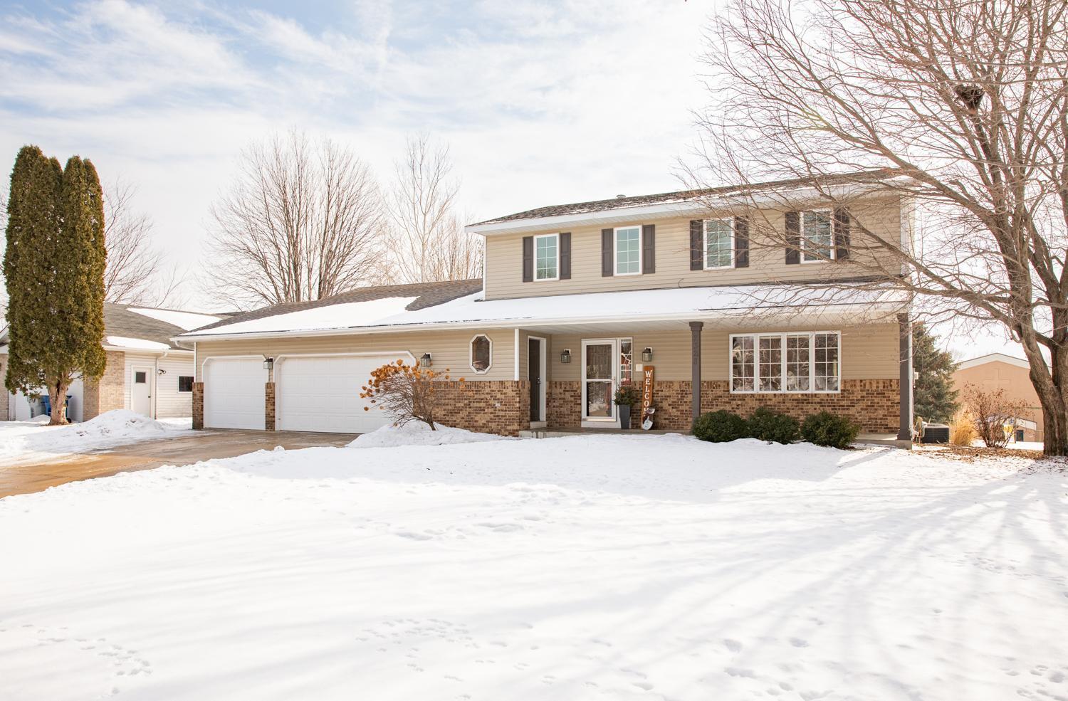 2328 Stanley Lane Northwest Rochester, MN 55901 - Photo 2 of 50 Gallery Image 2