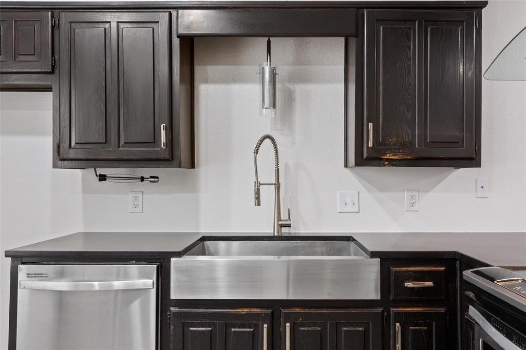 1356 South 12th Street Waco, TX 76706 - Photo 11 of 28