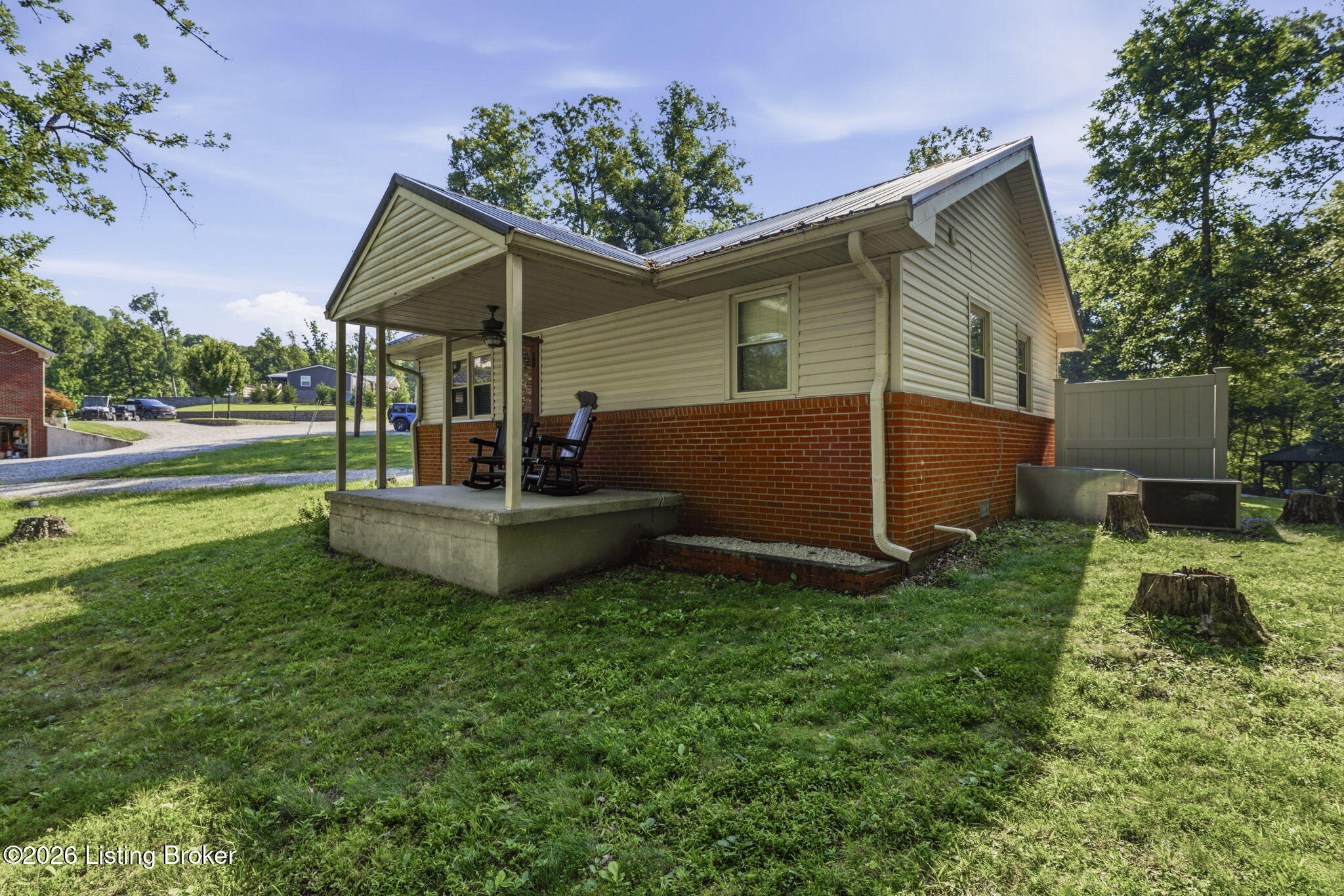 133 Fairview Rdg Road Clarkson, KY 42726 - Photo 3 of 38 2-web-or-mls-DSC01295