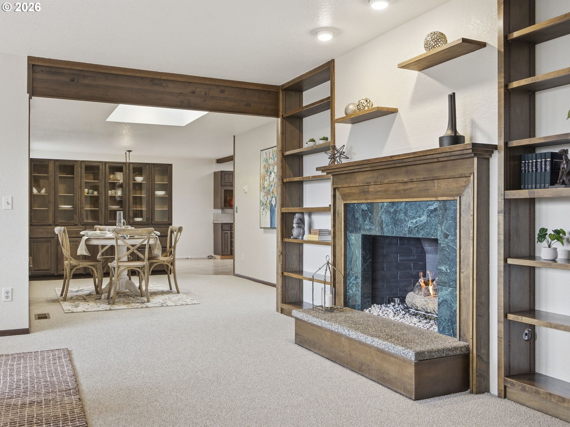 325 Alpine Street Seaside, OR 97138 - Photo 11 of 43 Living Room/Dining Room