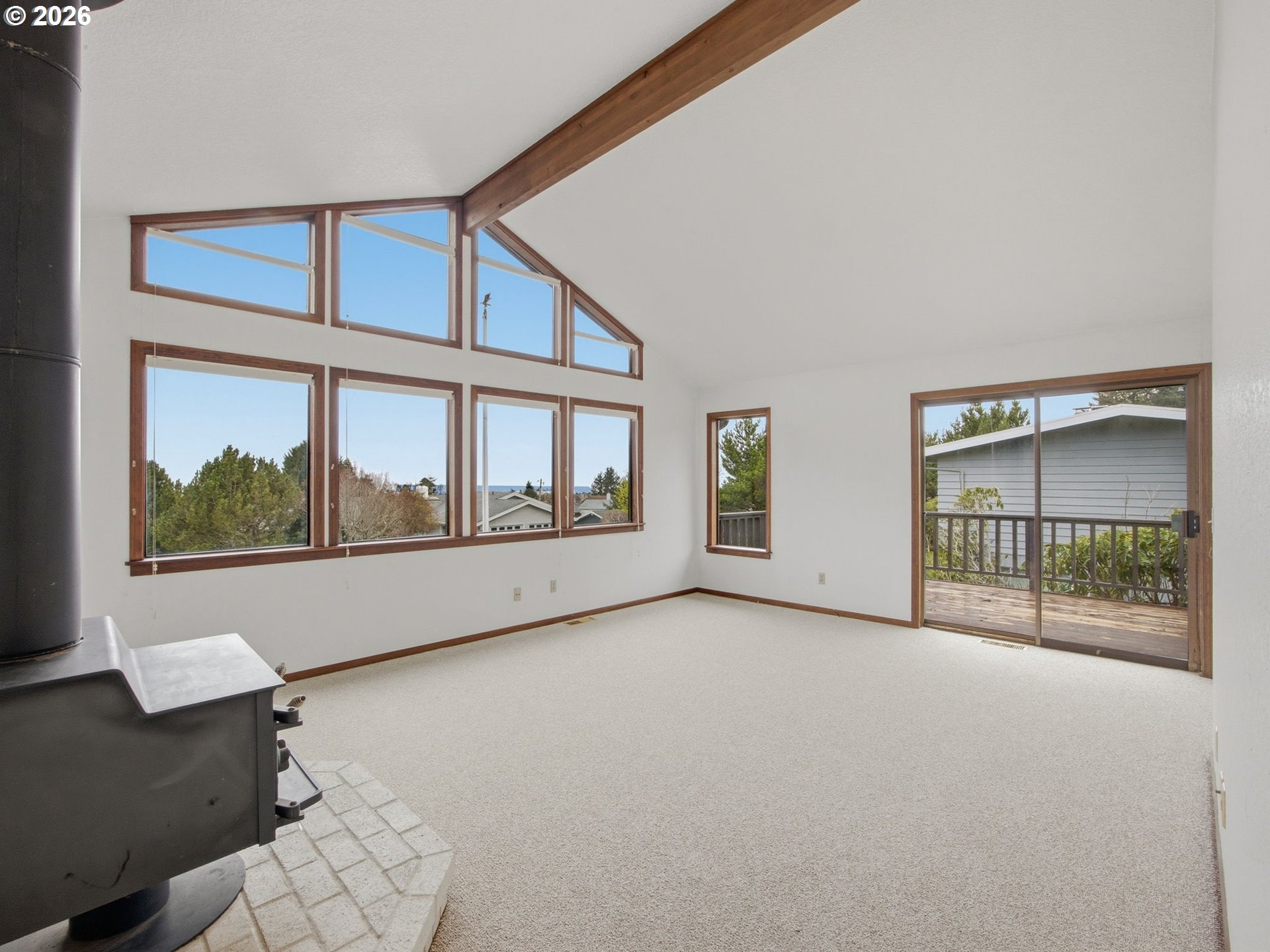 325 Alpine Street Seaside, OR 97138 - Photo 21 of 43 Great Room
