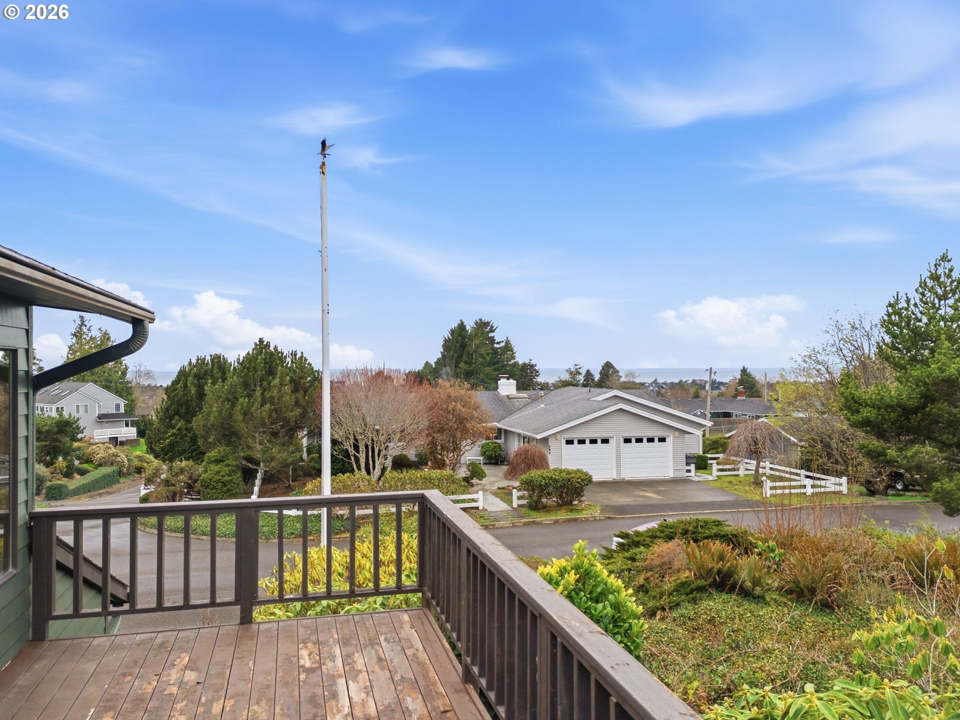 325 Alpine Street Seaside, OR 97138 - Photo 22 of 43 Deck