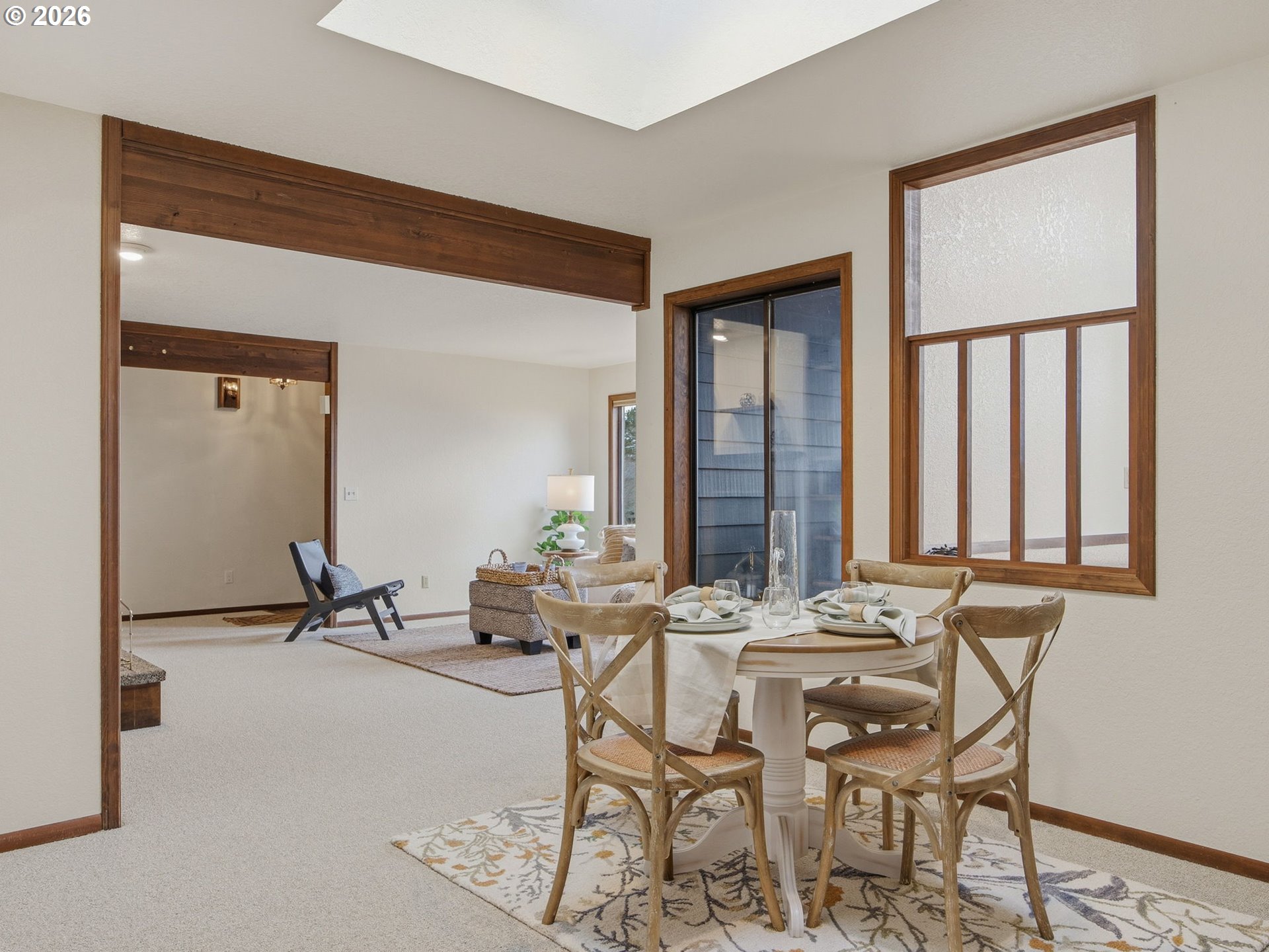 325 Alpine Street Seaside, OR 97138 - Photo 24 of 43 Dining Area