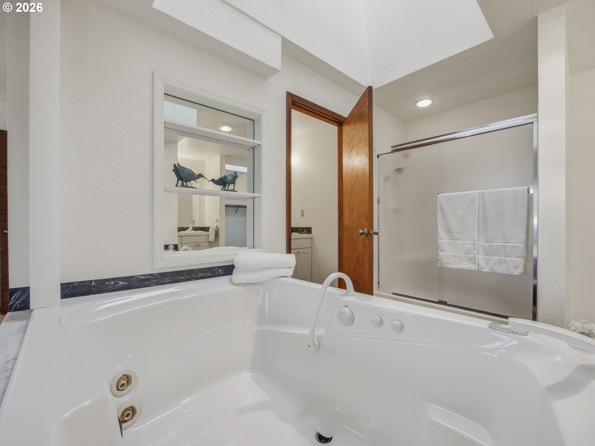 325 Alpine Street Seaside, OR 97138 - Photo 32 of 43 En Suite Bathroom