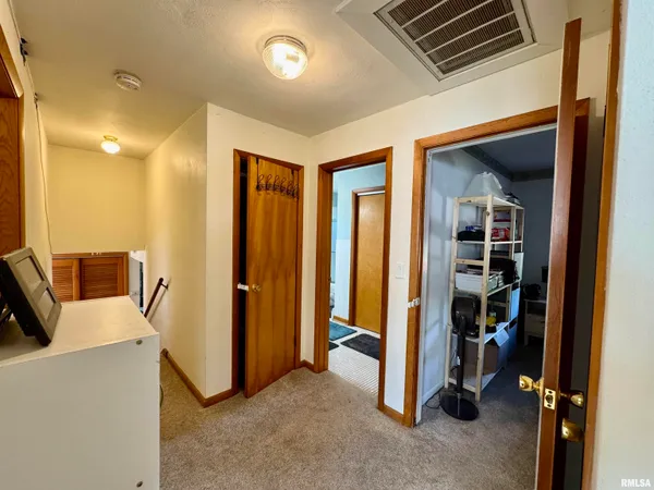 $143,000 | 146 Holden Terrace, Macomb, IL 61455