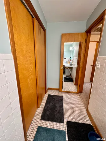 $143,000 | 146 Holden Terrace, Macomb, IL 61455