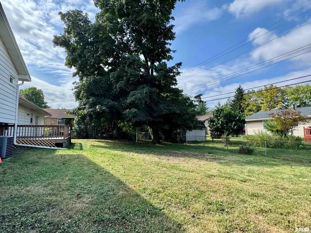 $143,000 | 146 Holden Terrace, Macomb, IL 61455