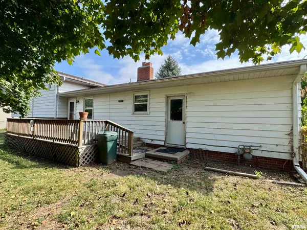 $143,000 | 146 Holden Terrace, Macomb, IL 61455