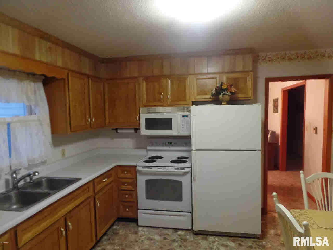 18311 Crawford Road Thompsonville, IL 62890 - Photo 5 of 28