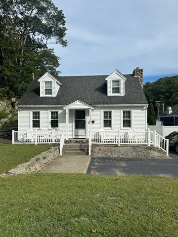 $2,500 | 1110 Poquonnock Road, Groton, CT 06340