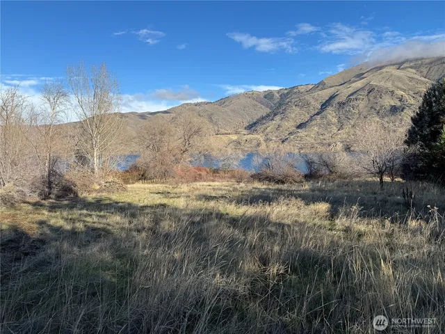 $1,200,000 | 9901 Us Highway, Wenatchee, WA 98801