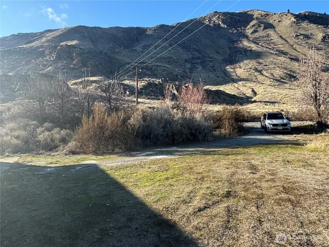 $1,200,000 | 9901 Us Highway, Wenatchee, WA 98801