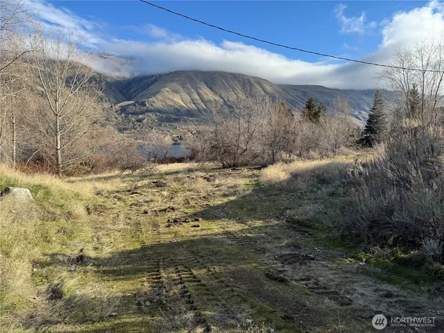 $1,200,000 | 9901 Us Highway, Wenatchee, WA 98801