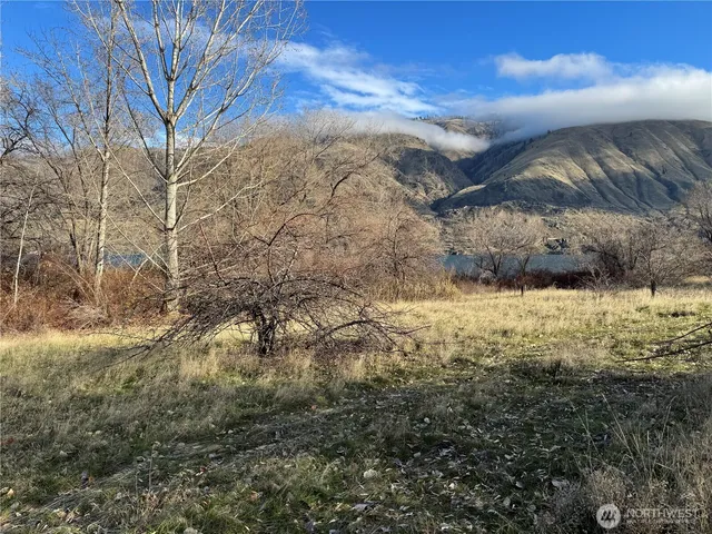 $1,200,000 | 9901 Us Highway, Wenatchee, WA 98801