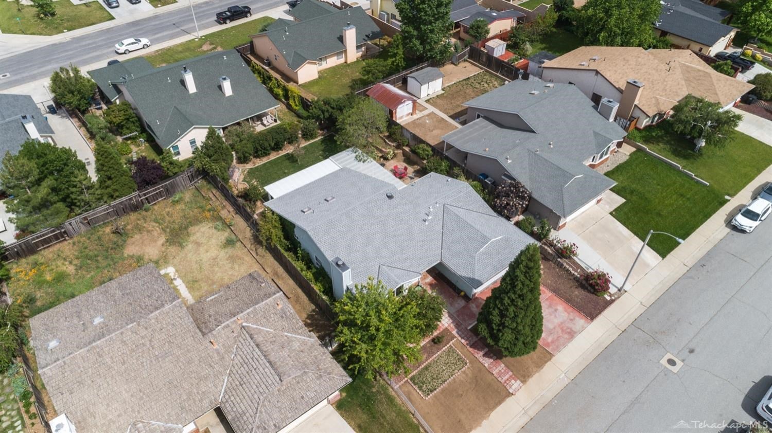 1310 El Rancho Drive Tehachapi, CA 93561 - Photo 45 of 48 Gallery Image 45