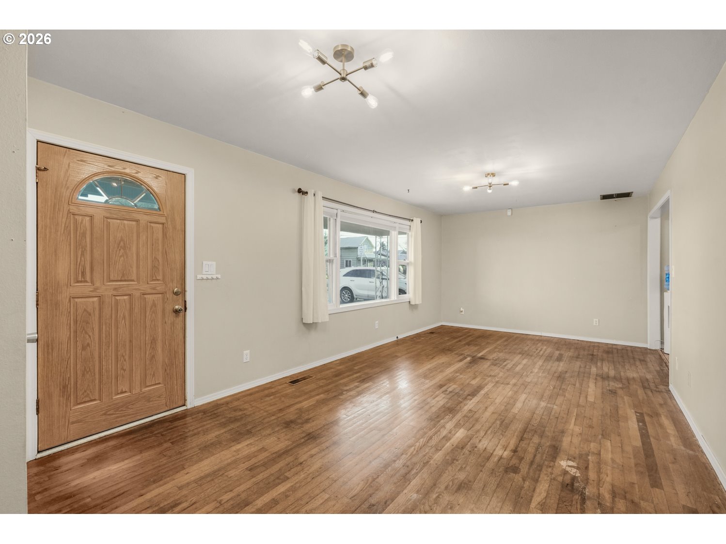 915 East Marquam Street Mount Angel, OR 97362 - Photo 3 of 26
