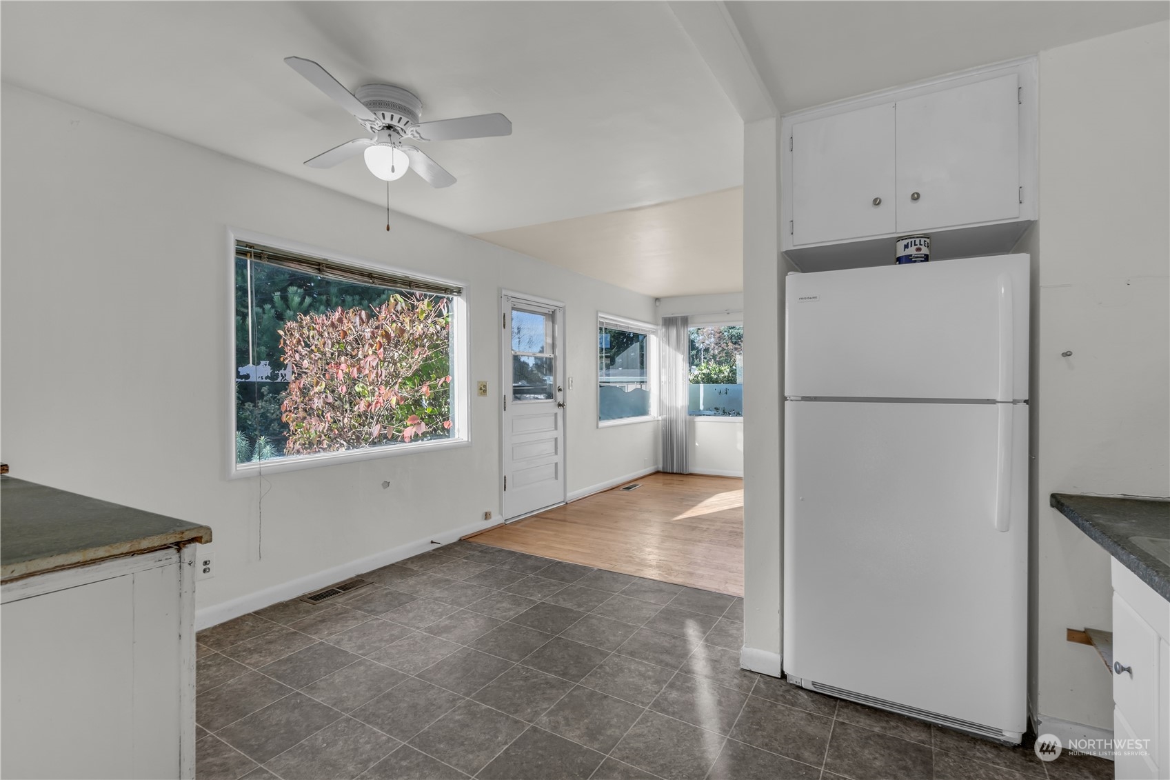 2301 Northeast 8th Street Renton, WA 98056 - Photo 8 of 21 Gallery Image 8