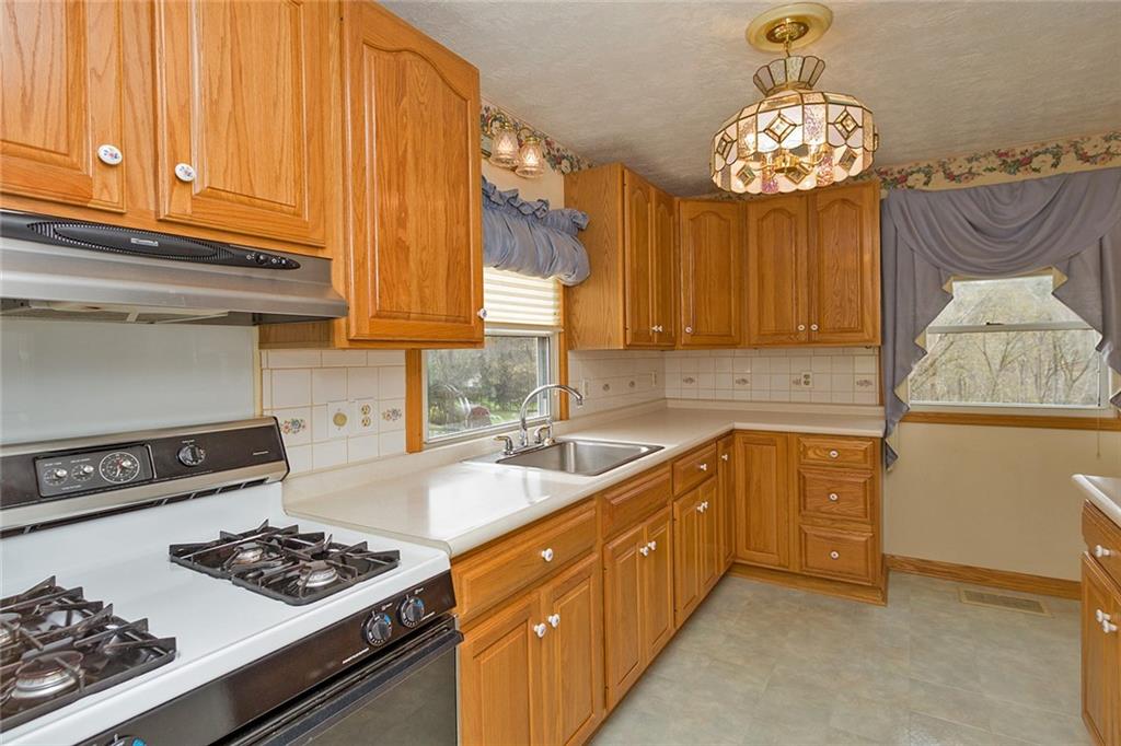 5984 Library Road Bethel Park, PA 15102 - Photo 12 of 23 Gallery Image 12