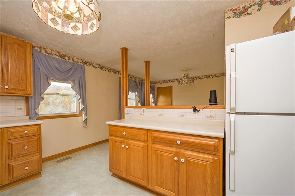 5984 Library Road Bethel Park, PA 15102 - Photo 13 of 23 Gallery Image 13
