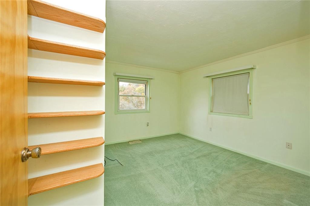 5984 Library Road Bethel Park, PA 15102 - Photo 16 of 23 Gallery Image 16