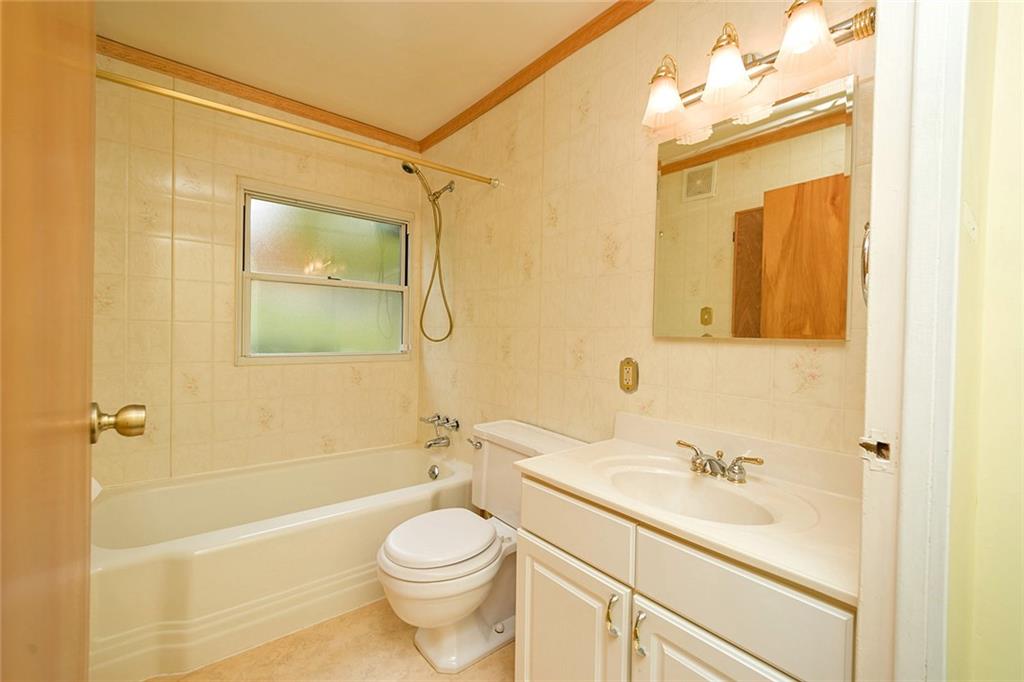 5984 Library Road Bethel Park, PA 15102 - Photo 18 of 23 upper level
