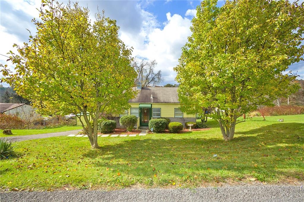 5984 Library Road Bethel Park, PA 15102 - Photo 2 of 23 Gallery Image 2