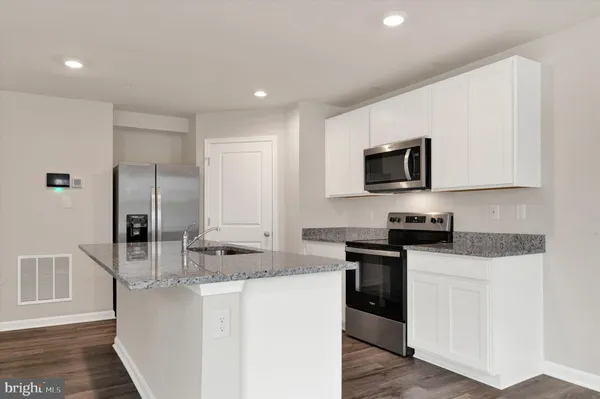 $465,000 | 166 Charming Forest Avenue, La Plata, MD 20646