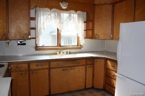 4763 Blue Bush Road Monroe, MI 48162 - Photo 6 of 10 pics 012.JPG