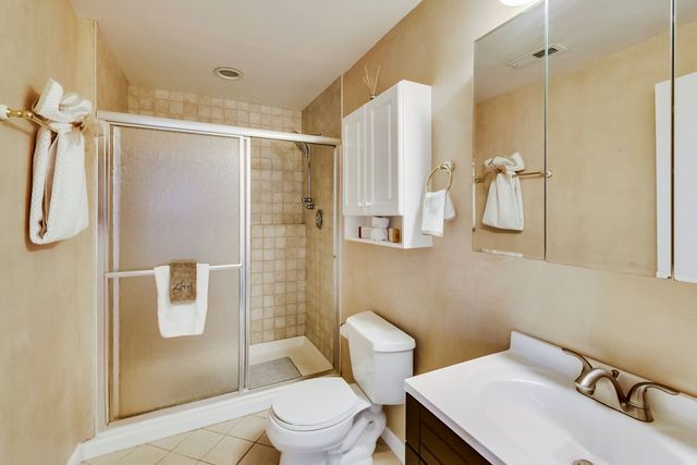 9S360 Highland Road Willowbrook, IL 60527 - Photo 21 of 26