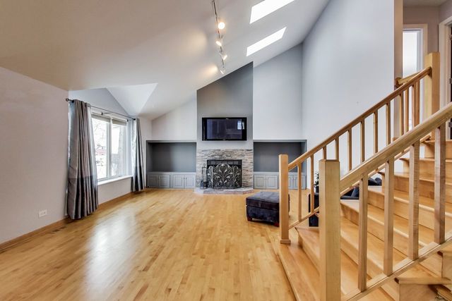 9S360 Highland Road Willowbrook, IL 60527 - Photo 5 of 26