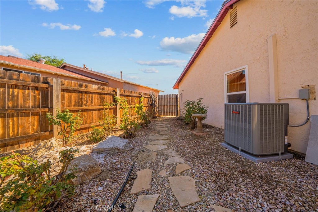10634 Sanfred Court Santee, CA 92071 - Photo 29 of 44