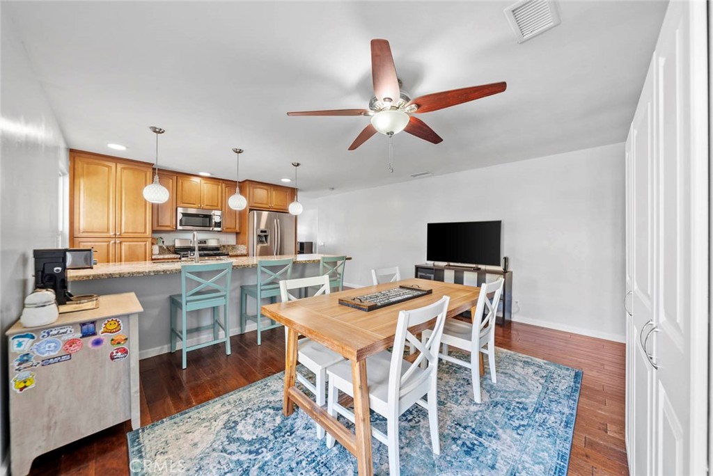 10634 Sanfred Court Santee, CA 92071 - Photo 8 of 44