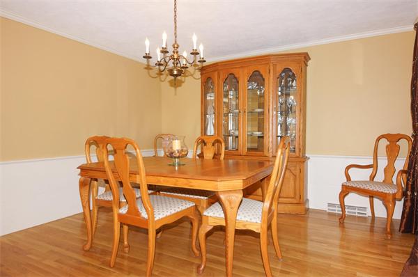 3 Livery Road Chelmsford, MA 01824 - Photo 11 of 25