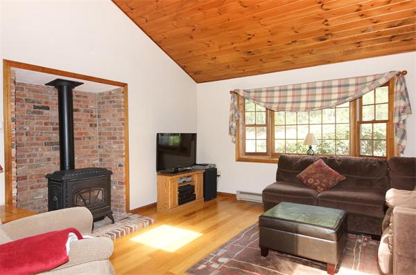 3 Livery Road Chelmsford, MA 01824 - Photo 6 of 25