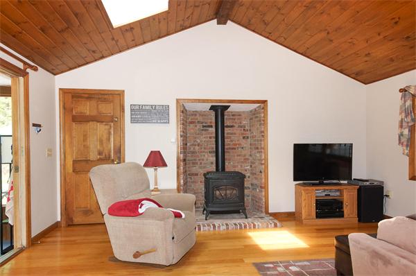 3 Livery Road Chelmsford, MA 01824 - Photo 7 of 25