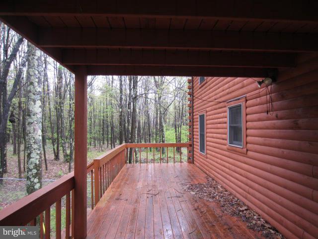 181 Turner Road Grantsville, MD 21536 - Photo 7 of 28 Back covered Deck