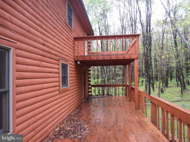 181 Turner Road Grantsville, MD 21536 - Photo 8 of 28 Back Covered Deck
